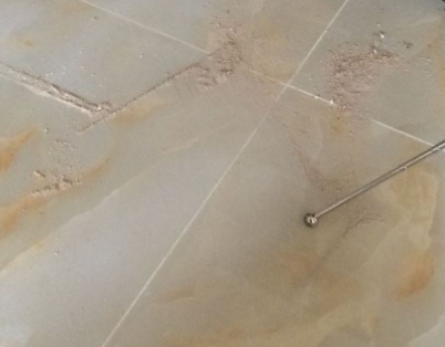 灞桥瓷砖空鼓维修公司分享粘合剂选择不当在瓷砖铺贴过程中可能导致以下问题